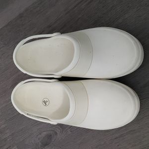 Womens Mercy work clog, size 8